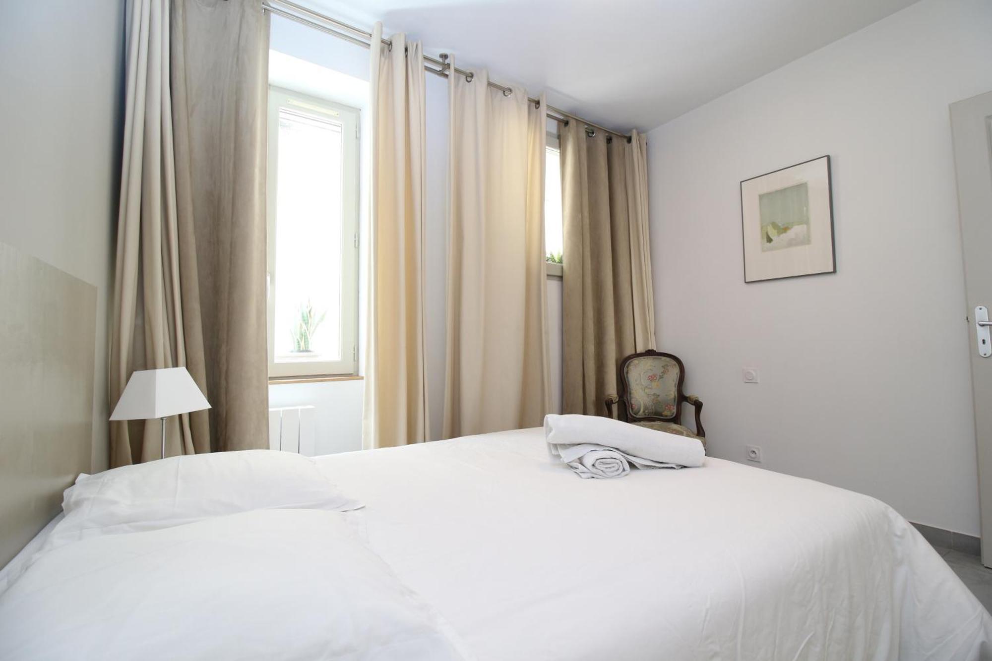 Appartement T3 Hypercentre Proche Commerce- Parking - 2 Wifi Gratuit Avignon
