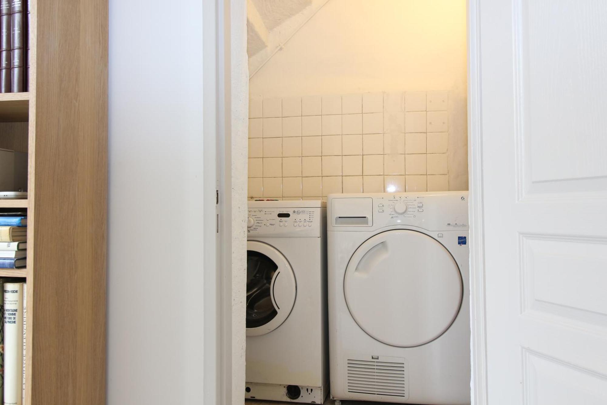 Appartement T3 Hypercentre Proche Commerce- Parking - 2 Wifi Gratuit *